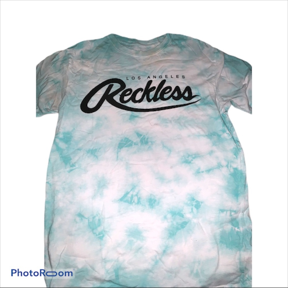 Zumiez light blue tie dye tee size small